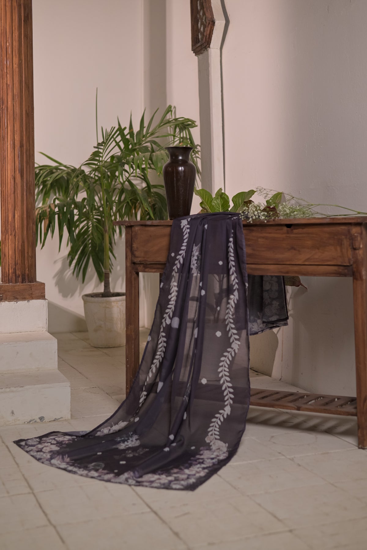 Charcoal Floral Dupatta